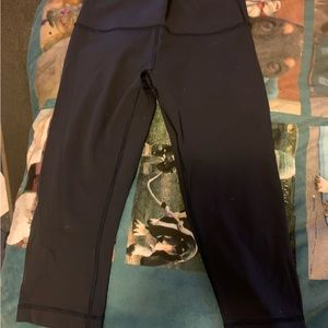 Lululemon Navy Capri pants size 8